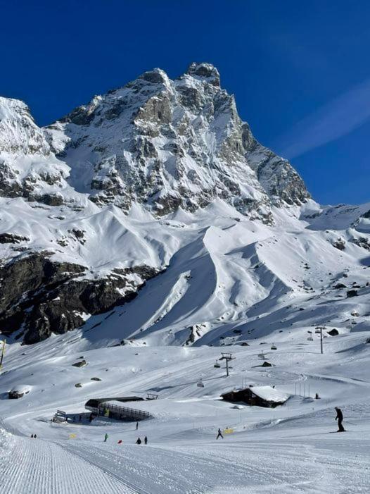 Апартаменты Cervinia-Valt Sport & Relax House Вальтурнанш Экстерьер фото